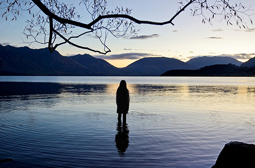 Jane Campion's TOP OF THE LAKE attempts to be haunting, but comes up all wet.